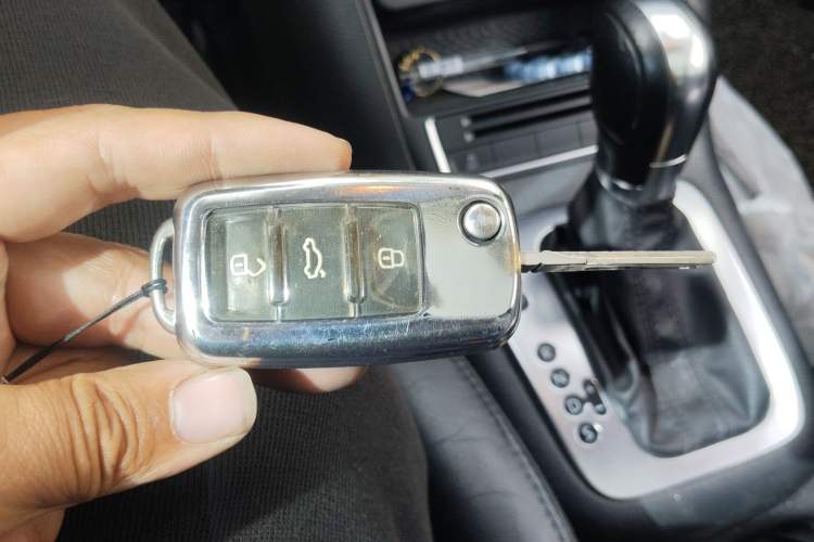 Used Volkswagen Tiguan 2013 1.8TSI Automatic Two-Wheel Drive Luxury Model Vehicle Key