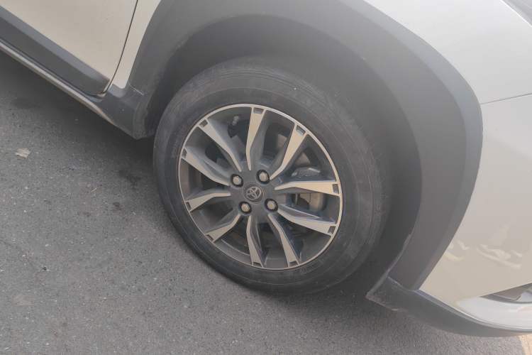 Used Toyota YARiS L Zhi Xuan 2020 X-Trail X 1.5L CVT Luxury Edition Right Front Wheel Hub