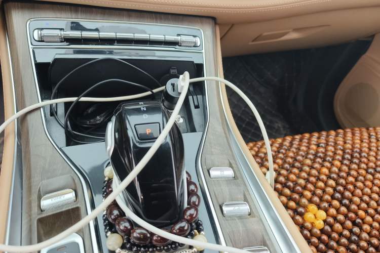 Used Landian E5 2024 Honor Edition 100KM Deluxe 7-Seater
