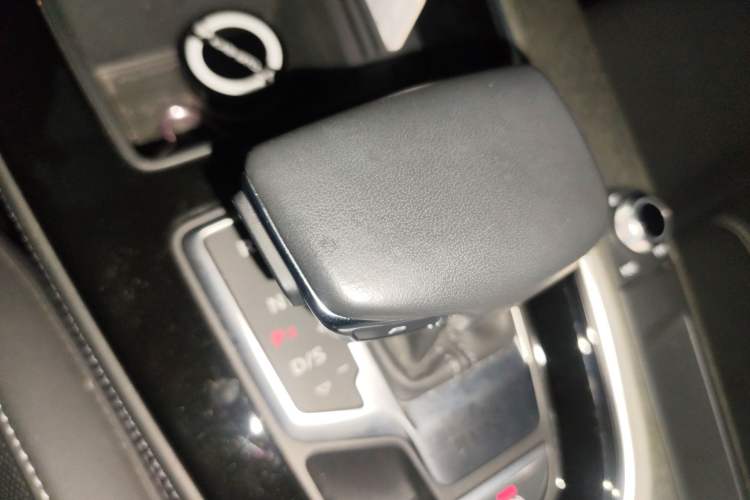 Used Audi A4L 2023 40 TFSI Luxury Dynamic Model
