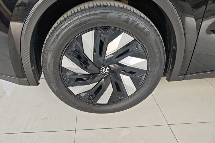 Used Venucia V DD-i 2023 110 km iE Version
