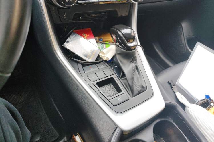 Used Toyota Wildlander 2022 Dual-Engine 2.5L E-CVT Two-Wheel Drive Luxury PLUS Edition