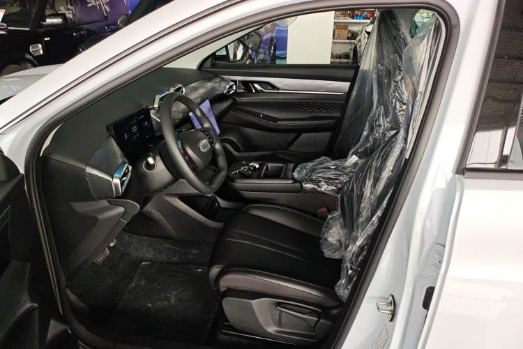 Used Dongfeng Aeolus SKY EV01 2025 530 km AIR Elite Edition