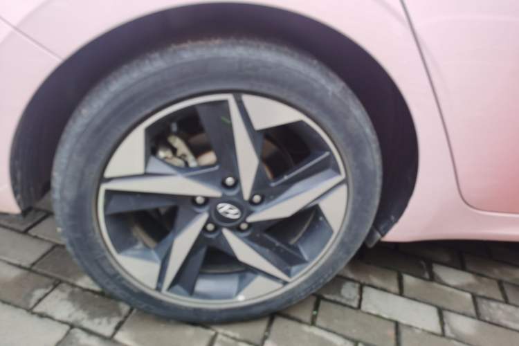 Used Hyundai Elantra 2021 1.5L CVT LUX Prestige Edition Right Rear Wheel Hub