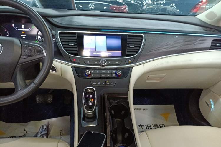 Used Buick LaCrosse 2022 Avenir Avia First Edition