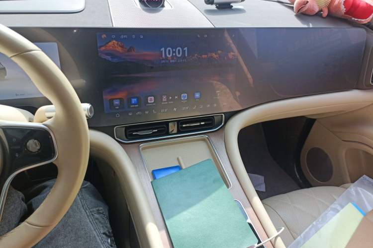 Used Hima AITO M9 2024 Range-Extended Max Edition 42 kWh 5-Seater Version
