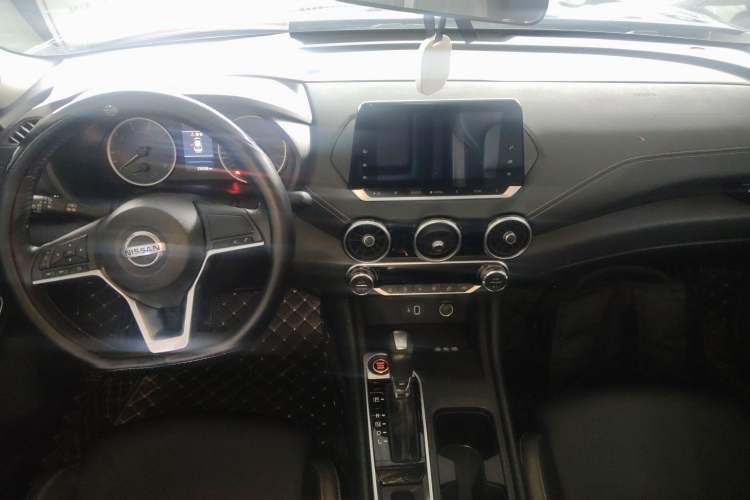 Used Nissan Sylphy 2022 1.6L XL CVT Enjoyment Edition Center Console