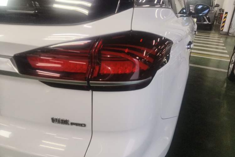 Used Geely Auto Emgrand X7 Sport 2020 1.8TD DCT ZhiZun PRO
