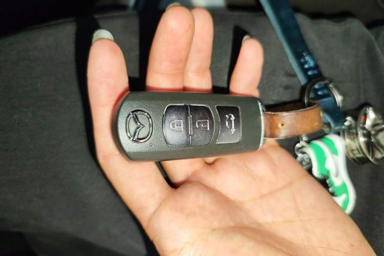 Used Mazda Atenza 2020 2.5L Sky Blue Prestige Edition Vehicle Key