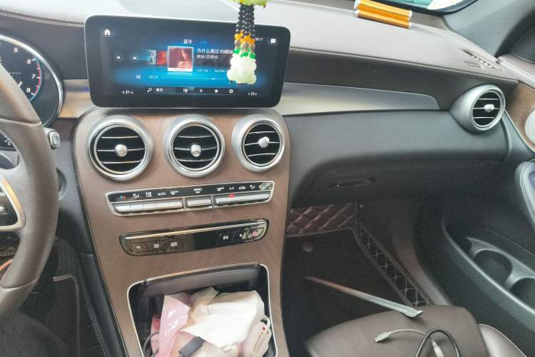 Used Mercedes-Benz GLC 2022 Second Facelift GLC 260 L 4MATIC Luxury Edition