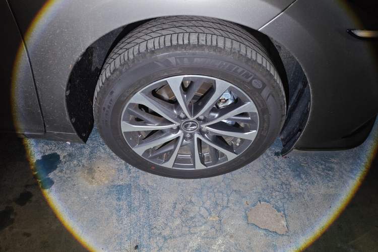 Used Lexus ES 2025 200 Premium Edition