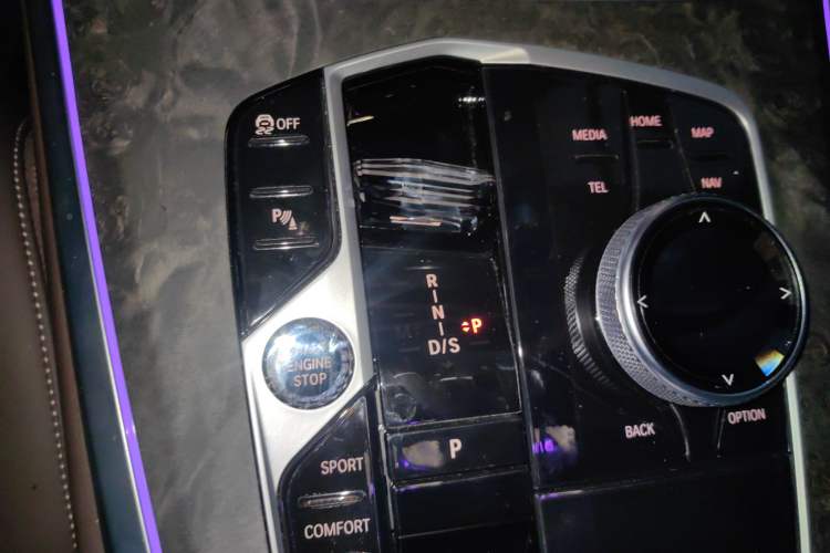 Used BMW X5 2023 xDrive 30Li Luxury M Sport Package
