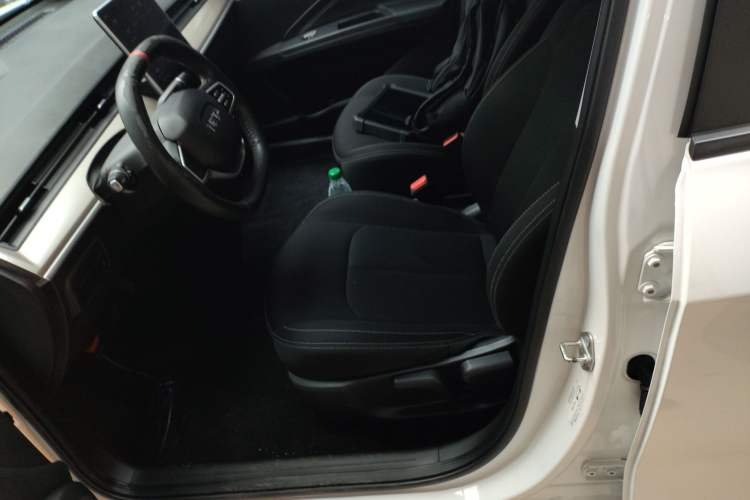 Used NETA V 2022 Chao 300 Lite Lithium Iron Phosphate Left Front Seat