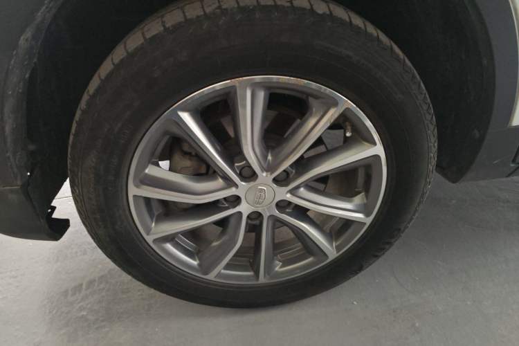 Used Geely Auto Emgrand X7 Sport 2018 1.8TD Automatic Two-Wheel Drive Smart Connect 4G Internet Edition