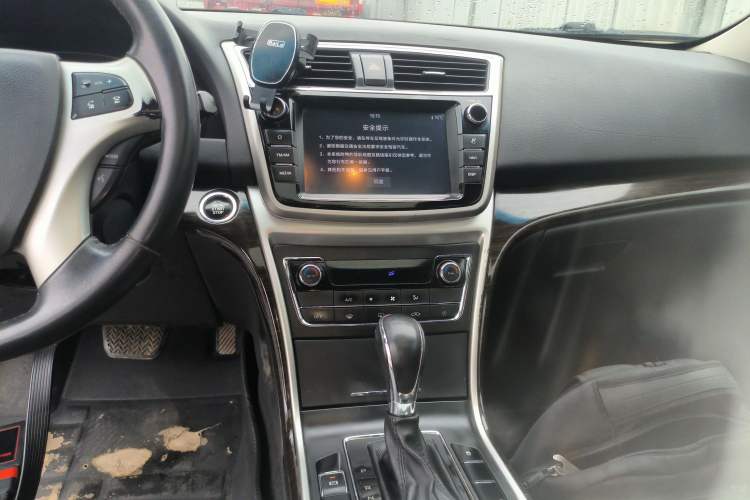 Used CHANGAN Raeton 2016 1.8T Automatic Smart Enjoyment Zunchi Model