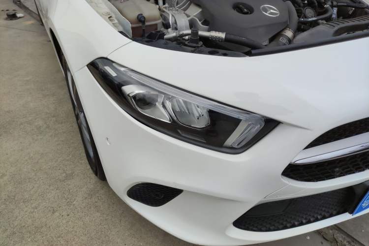 Used Mercedes-Benz A-Class 2019 A 200 Dynamic Edition Right Front Headlight