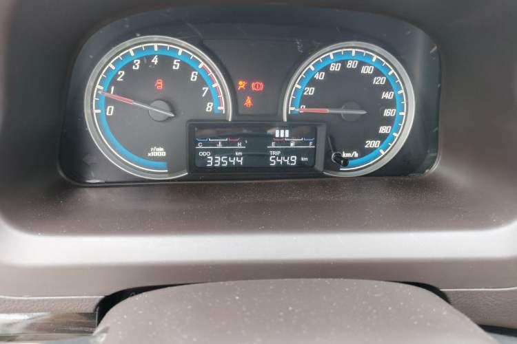 Used Baojun 730 2014 1.5L manual luxury trim 7 seats