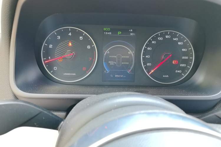 Used BYD Tang 2018 2.0T Automatic Smart Connect Prestige 7-Seater China V Standard Instrument Cluster