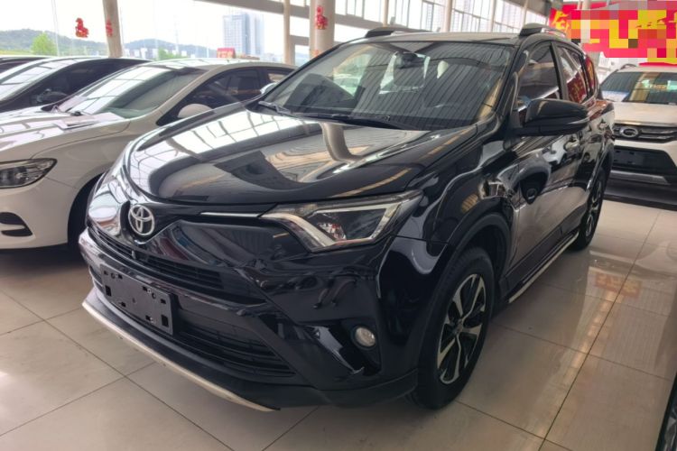 Used Toyota RAV4 2019 2.0L CVT Two-Wheel Drive Luxury Version China VI Standard