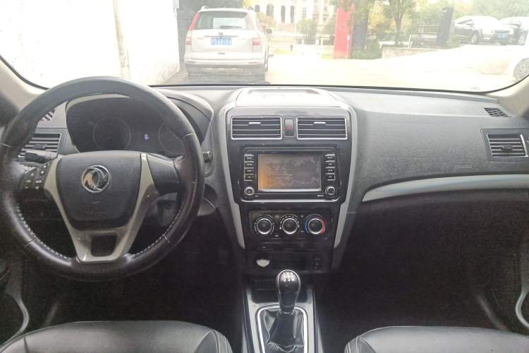 Used FORTHING Joyear S50 2016 1.5L Manual Luxury Edition