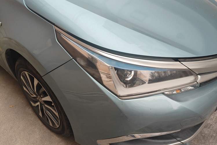 Used Toyota Corolla 2016 Dual-Engine 1.8L E-CVT Leading Edition