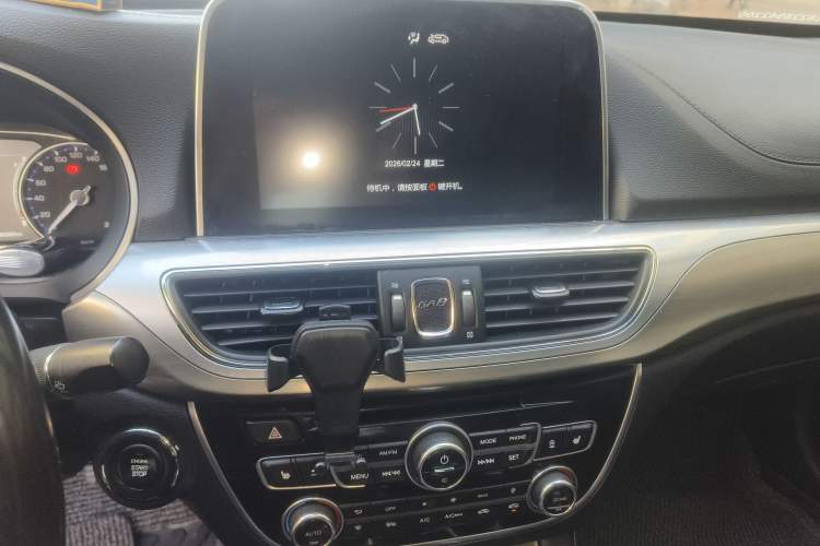 Used GAC Trumpchi GA8 2017 320T Luxury Edition Audio And AC Panel