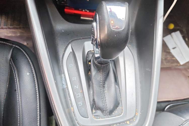 Used Ford Escort 2015 1.5L Automatic Fashion Model
