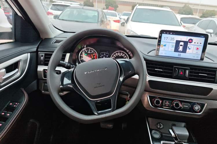 Used FORTHING T5 2022 Shengshi Edition 1.5T Automatic Dream Version Five Seats
