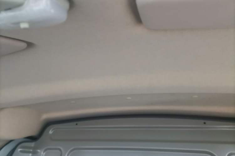 Used Chana Ruixing EM60 2022 All-Electric Van 4498 mm Long Flat Roof with Rear-Hinged Doors 2 Seats 70 kW 41.86 kWh