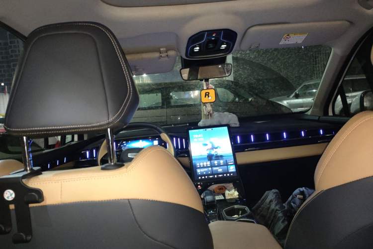 Used Geely Auto FX11 2023 1.5TD DCT Prestige Edition Headliner