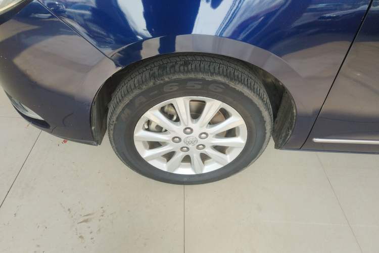 Used Buick GL8 2011 3.0L XT Luxury Business Flagship Edition Left Front Wheel Hub