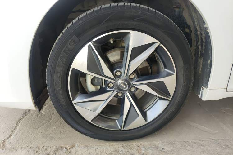 Used GAC Trumpchi M6 2023 PRO 270T DCT Luxury Edition Left Front Wheel Hub