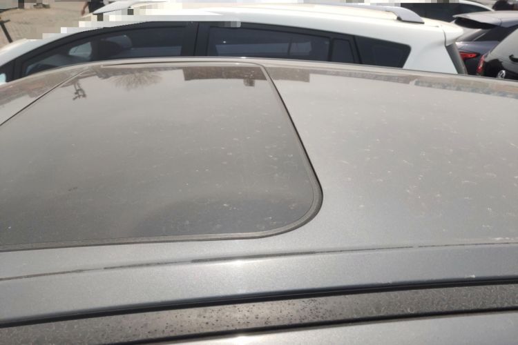 Used CHANGAN OSHAN X5 2021 1.6L CVT Luxury Model Roof