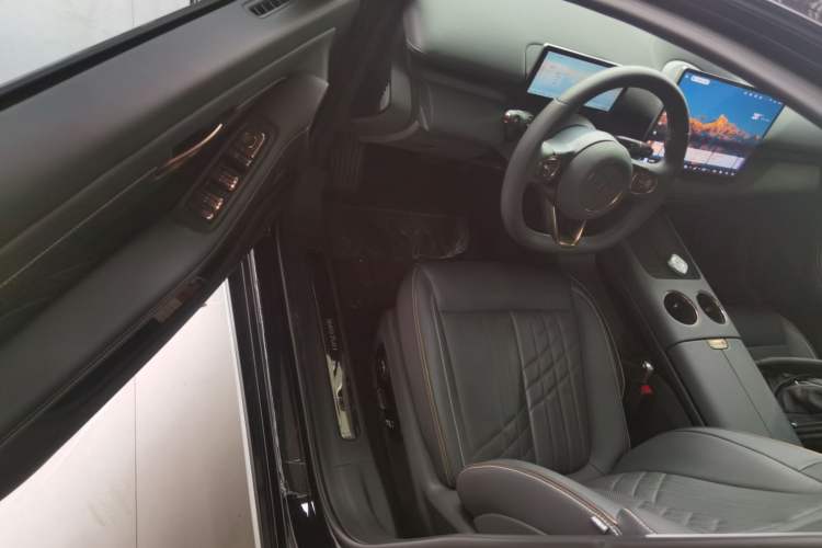 Used Baojun Enjoy 2025 Plug-in Hybrid 140km Luxury Edition