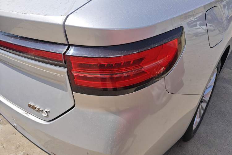 Used Baojun RC-5 2020 1.5T CVT Smart Shine Prestige Edition
