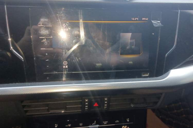 Used Volkswagen Passat 2024 380TSI Starry Elite Edition Audio And AC Panel