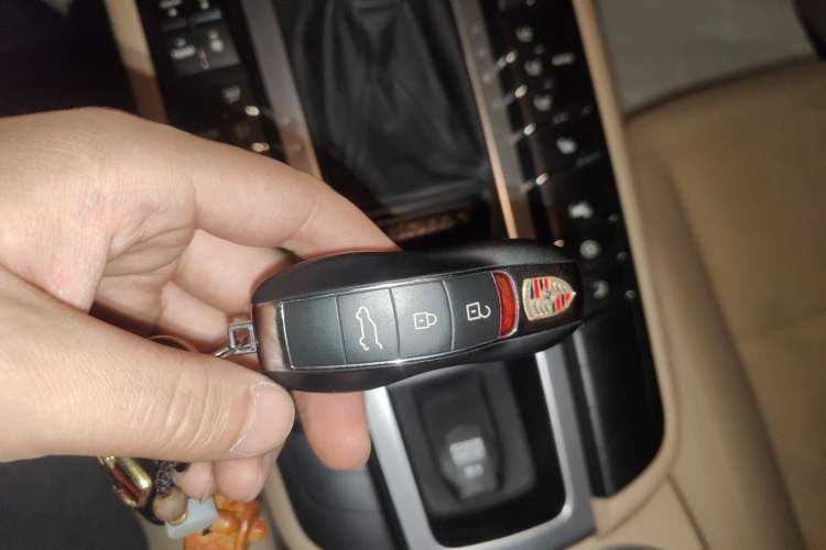 Used Porsche Macan 2021 Macan 2.0T Vehicle Key