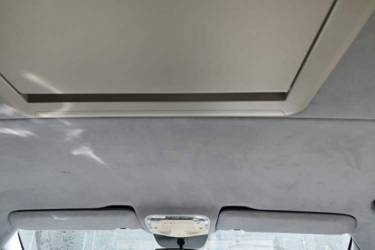 Used Mercedes-Benz Vito 2021 2.0T Elite Version 7 Seats