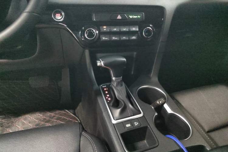 Used Kia KX5 2016 2.0L Automatic 2WD GLS Gear Lever