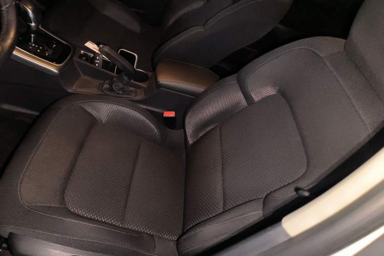 Used Citroen C4 Sega 2018 230THP Automatic Luxury Version Left Front Seat