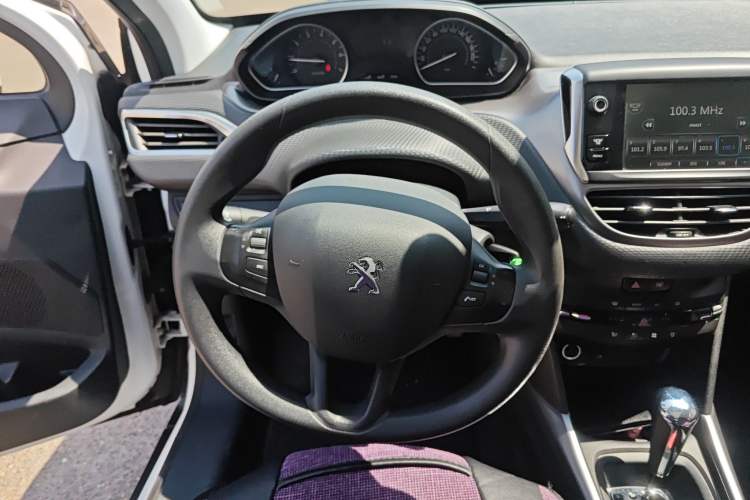 Used Peugeot 2008 2014 1.6L Automatic Fashion Edition