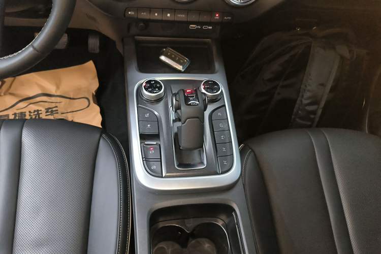 Used Tank 300 2023 Off-Road Edition 2.0T Conqueror Gear Lever