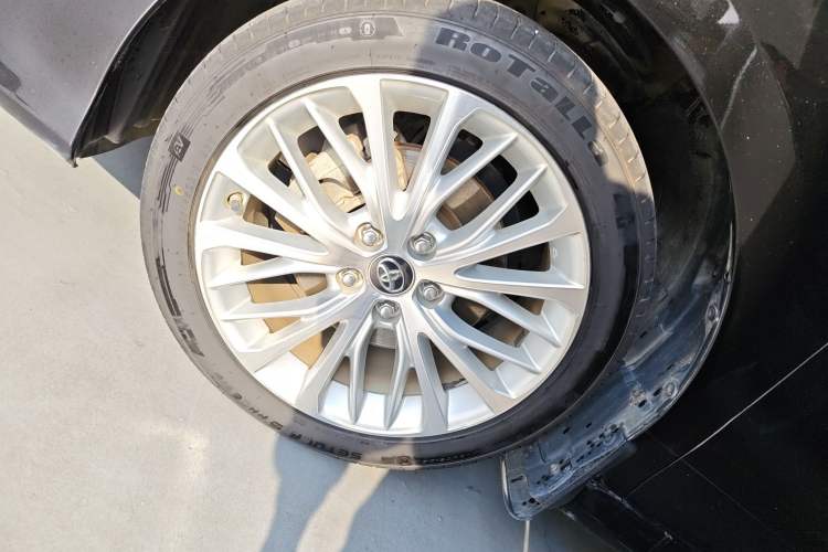 Used Toyota Camry 2019 2.5G Luxury Edition China V Standard Exterior 4