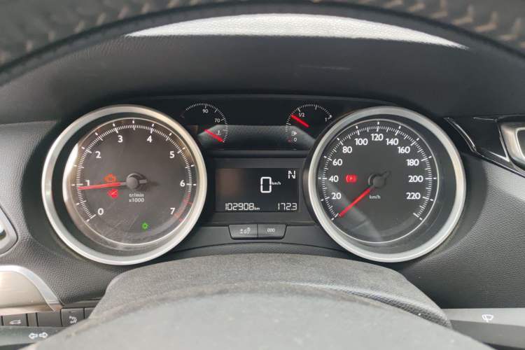Used Peugeot 408 2015 1.2T Automatic Luxury Edition Instrument Cluster