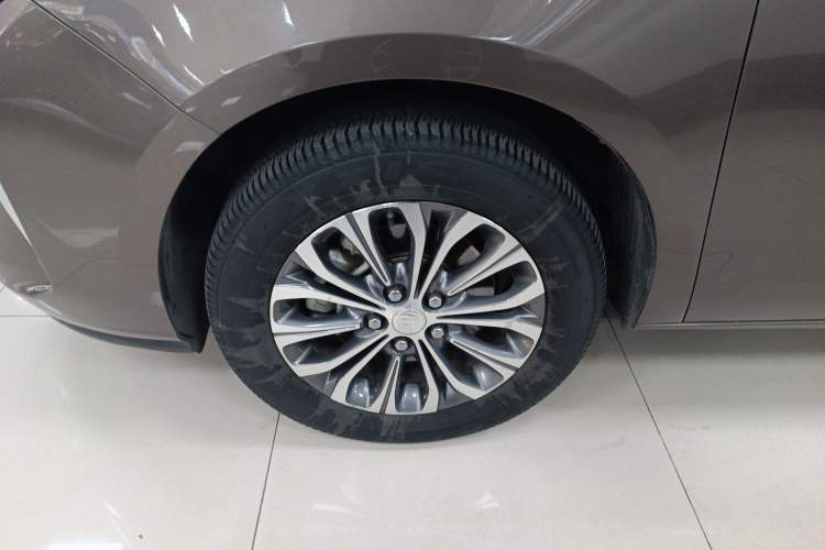 Used Buick GL8 2020 Land Cruiser Executive Class 652T Comfort Model
