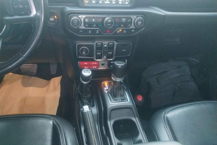 Used Jeep Gladiator 2022 3.6L Pioneer Edition
