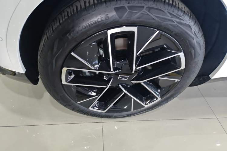 Used Avatr 11 2025 Year Updated Max Extended-Range Version