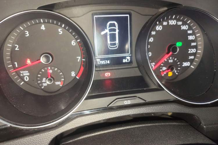 Used Volkswagen Magotan 2017 330TSI DSG Leading Model Instrument Cluster