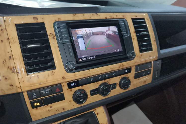 Used Volkswagen Caravelle 2018 2.0 TSI 4x4 Comfort Edition 7 Seats