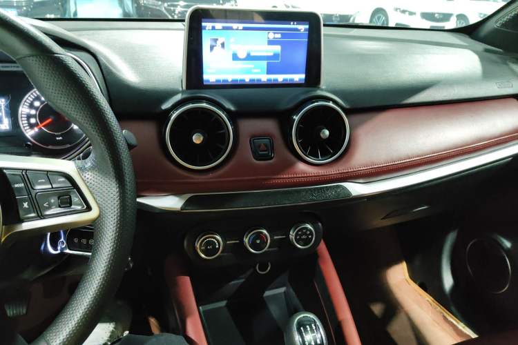 Used Dongfeng Fengon 500 2021 1.5L Manual Enjoyment Model